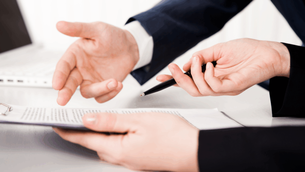 造作譲渡契約は、必ず専門家・業者に相談して作成するべき